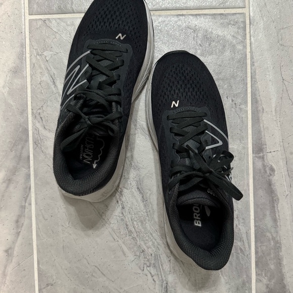 New Balance 880 V13  Black Running shoes - Picture 2 of 5